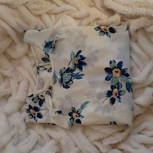 Van Heusen white  with shades of blue floral blouse, XL
